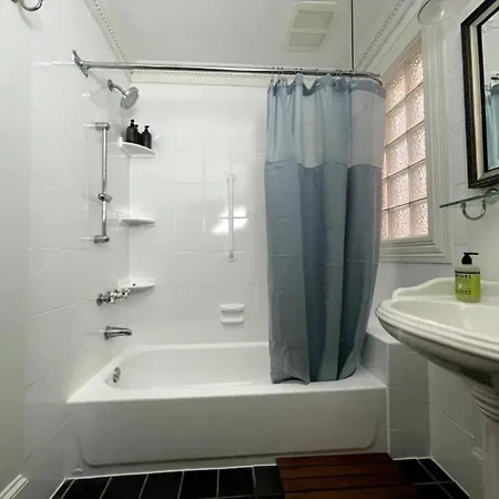 Steps From Capitol - Prime Suite With Top Location! Washington Exterior photo