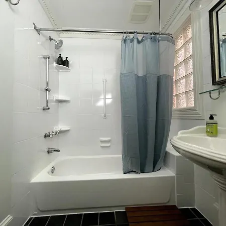 Steps From Capitol - Prime Suite With Top Location! Washington Exterior photo